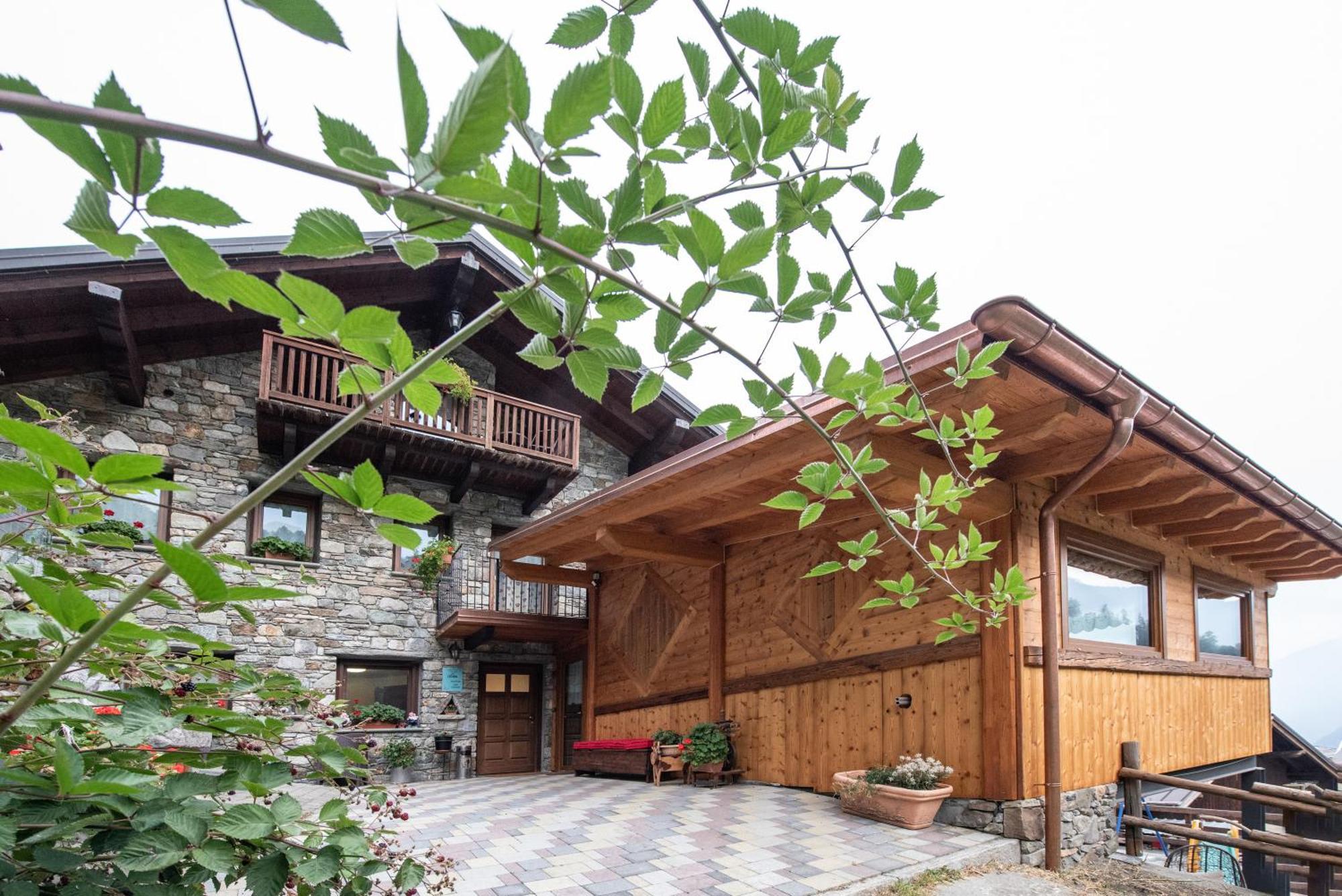 Agriturismo La Clochette Torgnon Bagian luar foto